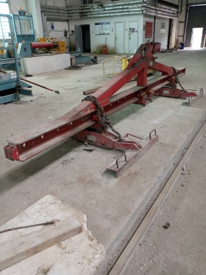 Грузоподъёмная траверса с технологическими зажимами (захватами) грузоподъёмность 6 тонн