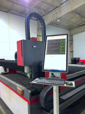 Оптоволоконная лазерная установка с модулем для обработки труб KMT 3015 LX-3000W