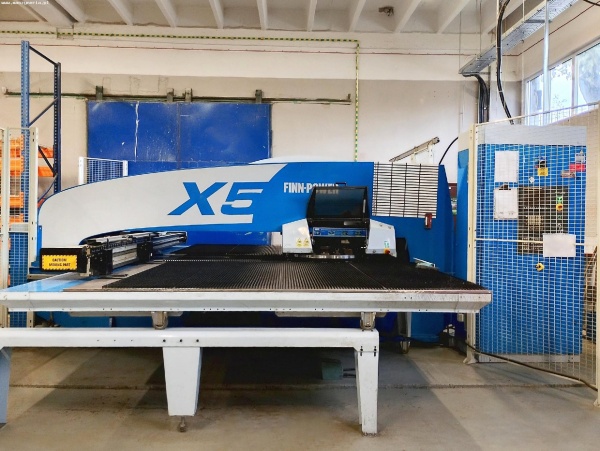 Револьверный координатно-пробивной пресс FINN-POWER X5