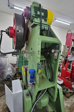 Пресс кривошипный КД2322