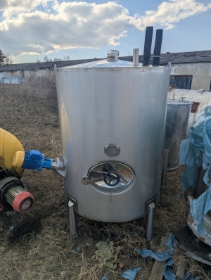 Смеситель 1,8 м3 (Резервуар для пищевых жидкостей РНВО 1.8)