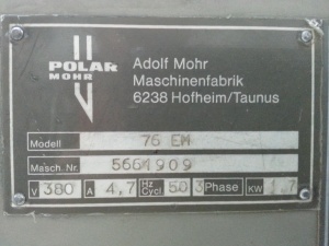 Бумагорезательная машина Polar 76 EM