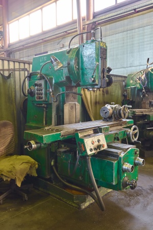 Вертикально-фрезерный станок 6Т12 (Инв. №0002) — готов к работе