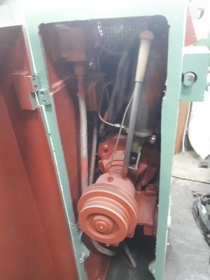 двухроликовую машину ИВ2714 для резки и гибки