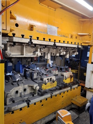 Механический пресс ARISA S-2-630-240-120-LD