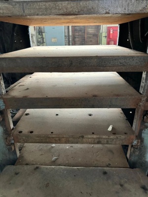 Пресс вулканизационный 250-600 4э