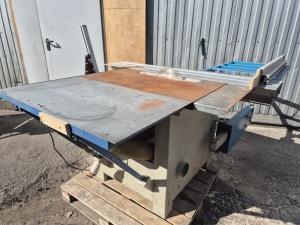 Компактный форматно-раскроечный станок (циркулярная пила)