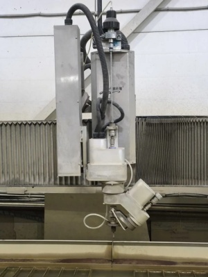 Станок гидроабразивной резки APW S4020BA (2025 года) 5 осей