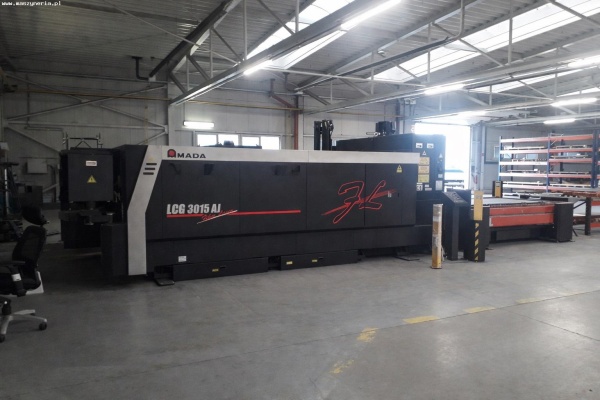 Волоконный лазер AMADA LCG 3015 AJ