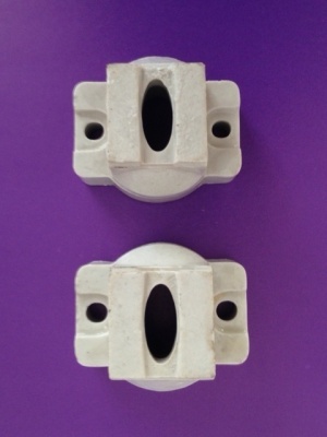 Изолятор опорный, штыревой, низковольтный, траверсный