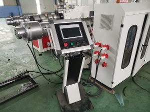 линия производства трубы пвх, канализационная трубы ПВХ