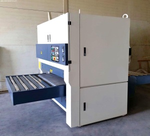 Широколенточный шлифовальный станок GD1300