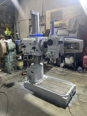 Радиально-сверлильный станок 2к52