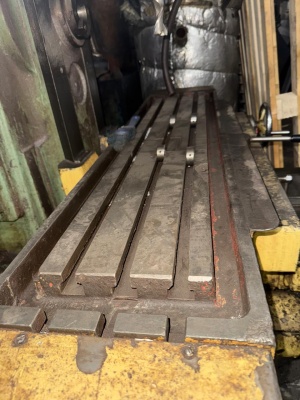 Ферезерный широкоуниверсальный станок 6Р82Ш