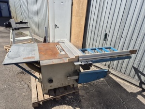 Компактный форматно-раскроечный станок (циркулярная пила)