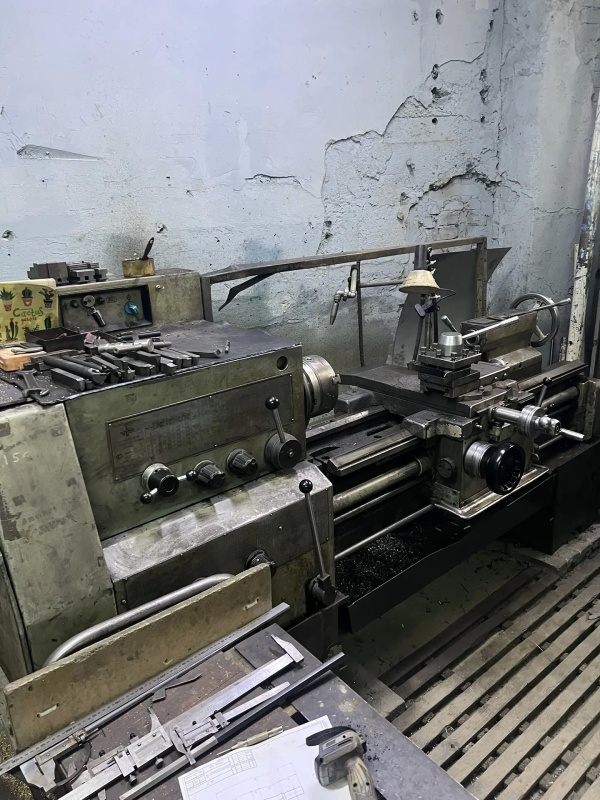 1В62Г станок токарно-винторезный