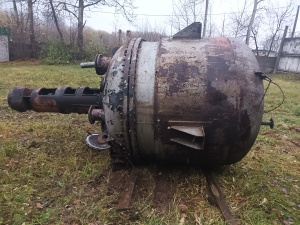 Реактор нержавеющий объем 5 куб, 2 шт