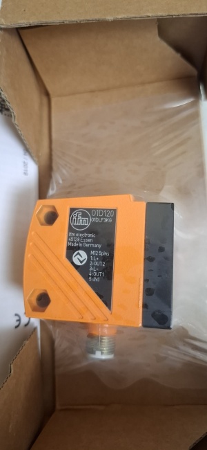 Оптический датчик измерения расстояния ifm O1D120