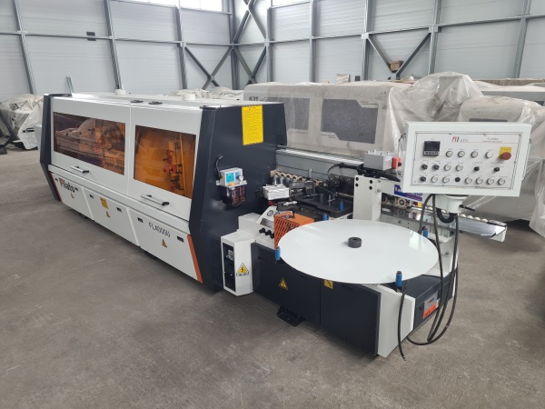 Кромкооблицовочный станок Filato 4000U