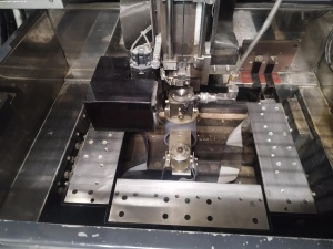 Электроэрозионный станок SODICK AQ325L