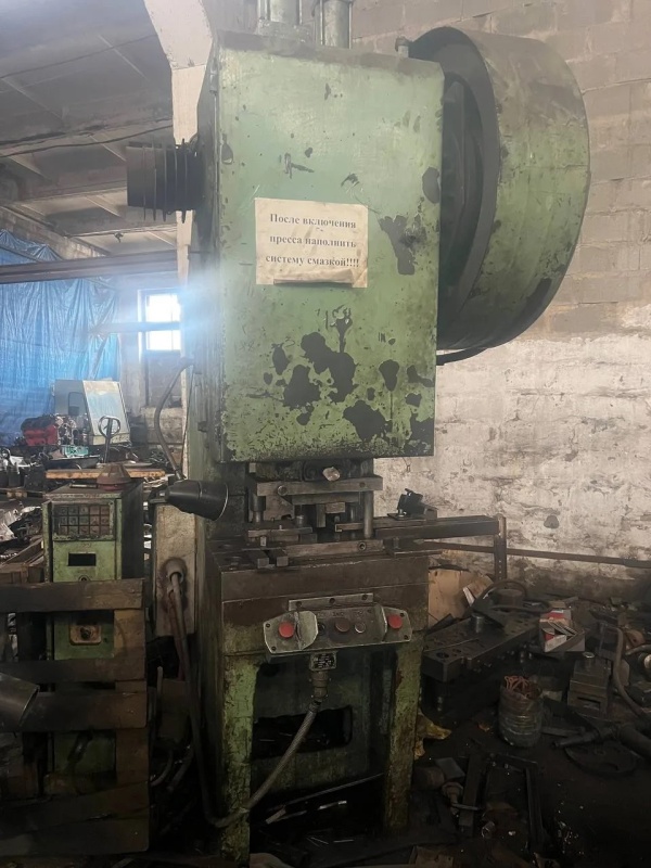 КД2126Е кривошипный пресс усилием 40 тн