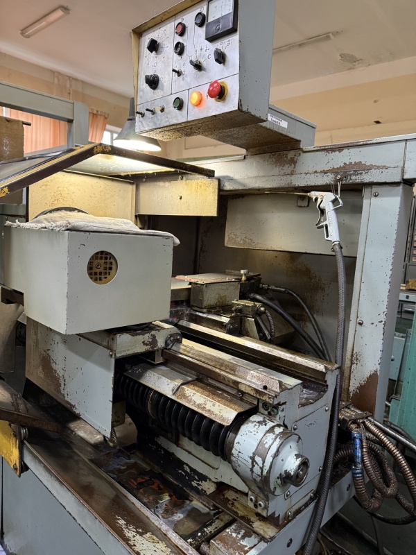 токарный станок ИЖ ИТ42 с ЧПУ