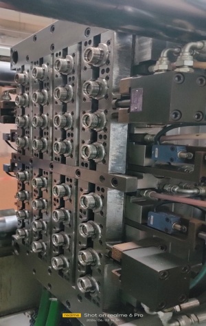 Термопластавтомат BMB KW22 PI 1300