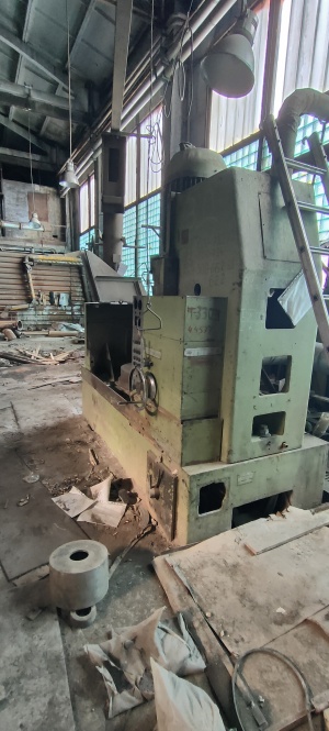 Плоскошлифовальный станок 3д-756 с вертикальным шпинделем