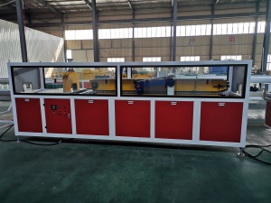 экструзионная линия пластиковых профилей, оборудование для производства профилей