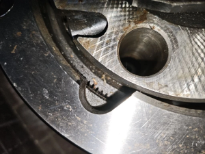 Головка 3Т резьбонарезная к станку 5993-5а993 с хранения новая №154