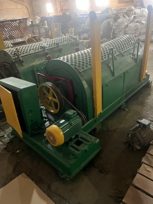 Канатовьющая машина