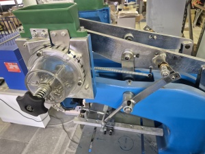 Станок для установки кольцевых механизмов заклепками