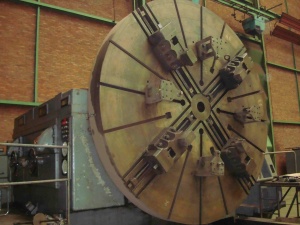 Тяжелый токарный станок CRAVEN 4100х12000 мм