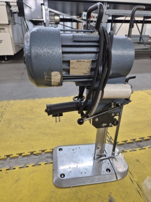 Вертикальный раскройный нож Hoffman HF-140 S